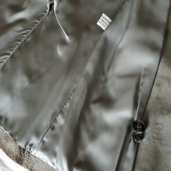 Vintage Mantessa suede jacket - Picture 10 of 14